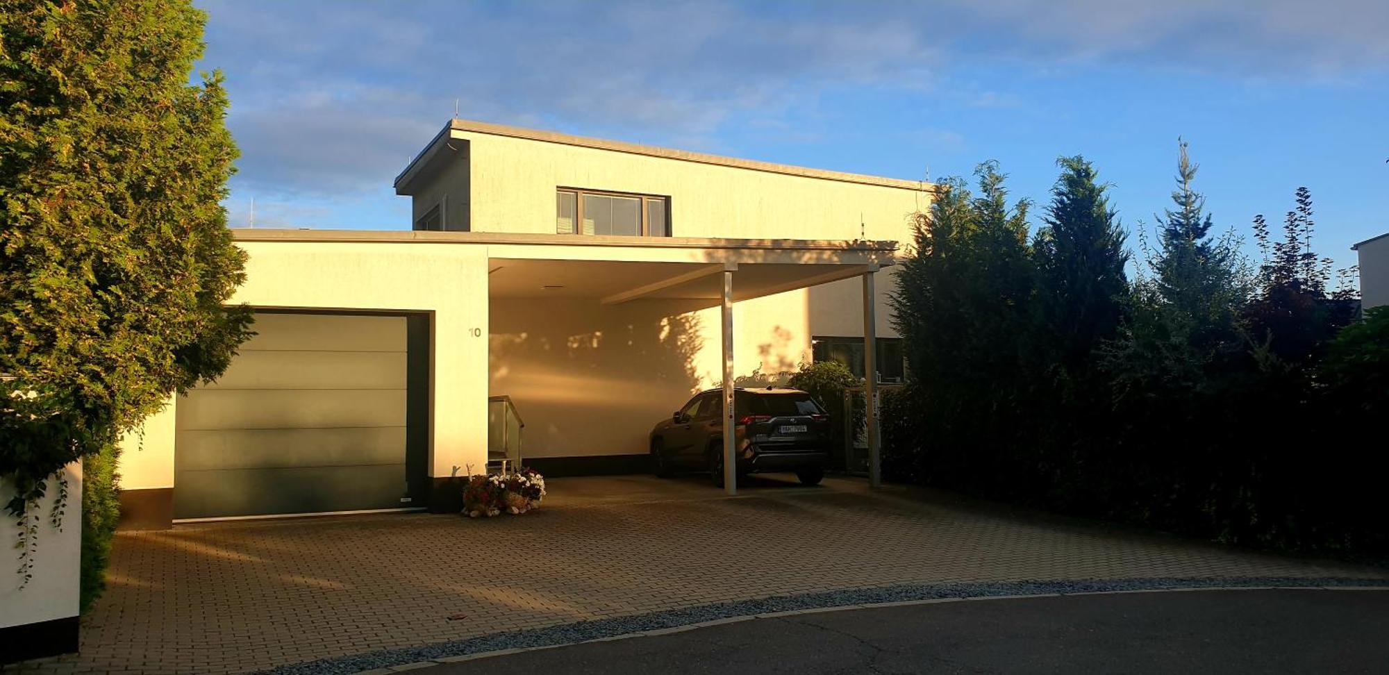 Parady House