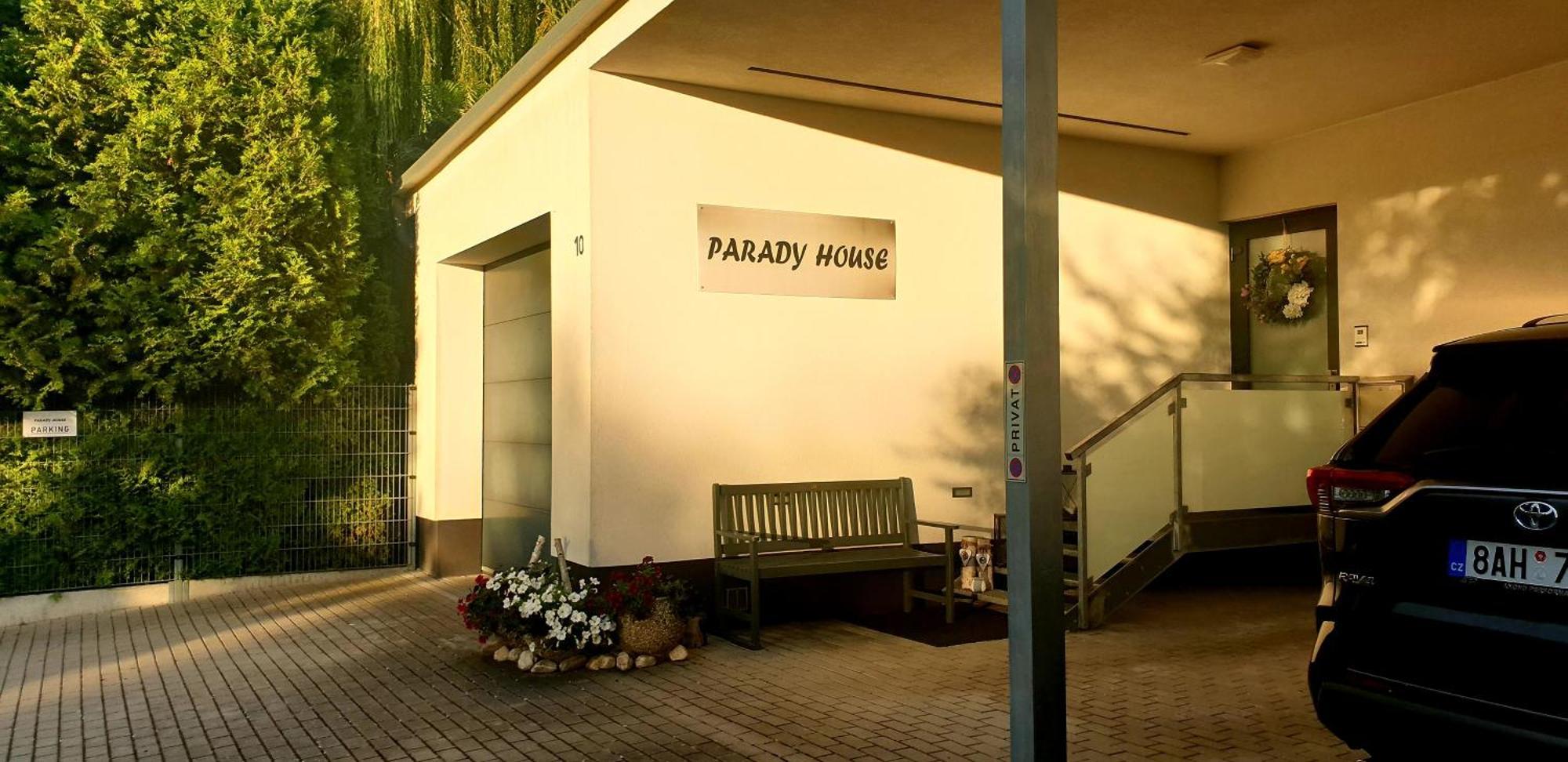 Séjour chez l'habitant Parady House *